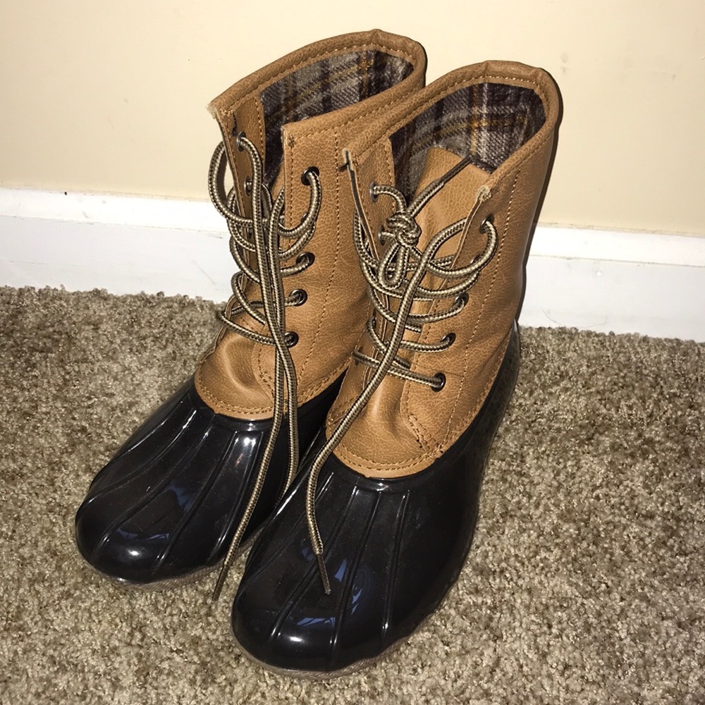 Duck Boots Size 7